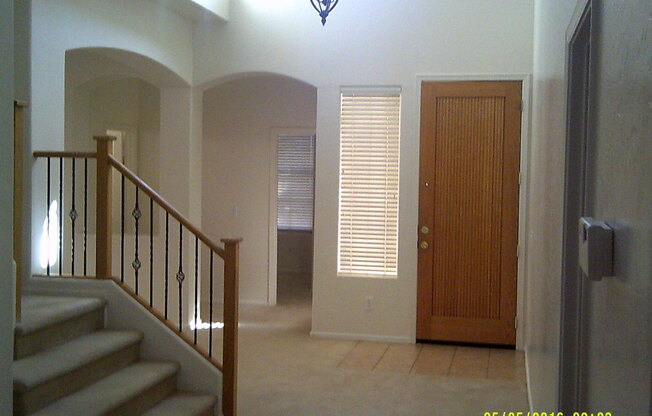 Spacious 5 Bedroom 3 Bathroom Home For Rent!! Tour and Apply within 48 Hours and Receive 4 Weeks Free Rent!!!