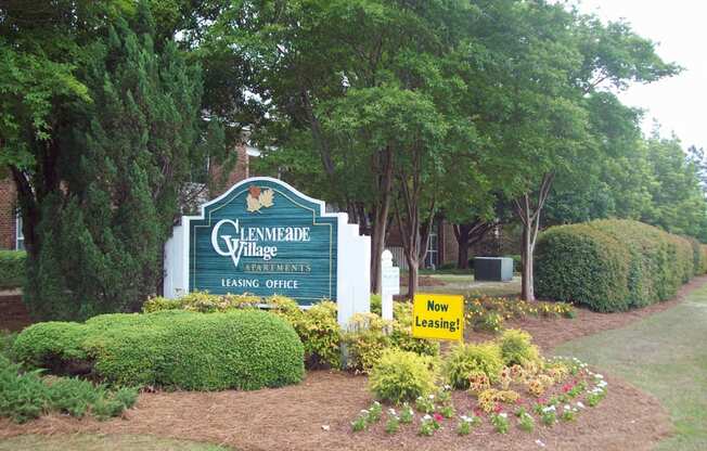 Glenmeade Village in Wilmington NC Sign