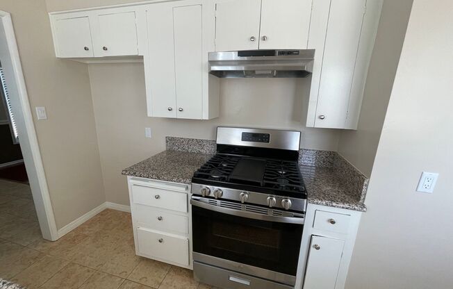 1 bed, 1 bath, 740 sqft, $2,150