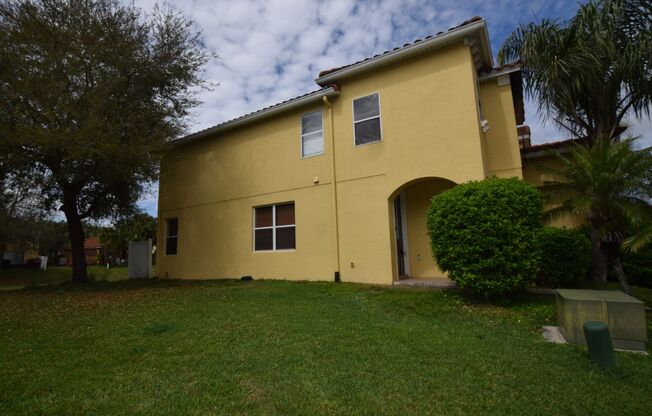 Beautiful 3 bedrooms/ 2.5 baths Townhouse for rent at 266 Andros Ln, Kissimmee, FL 34747