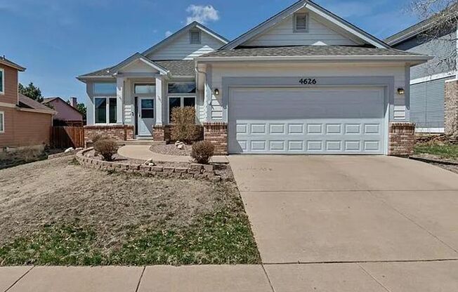 Beautiful 4 bedroom off Barnes and Charlotte Parkway