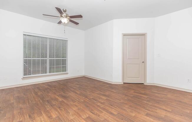 2 beds, 2 baths, 900 sqft, $1,283