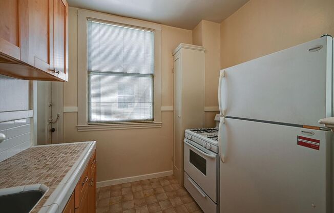 Studio, 1 bath, $2,495, Unit 303