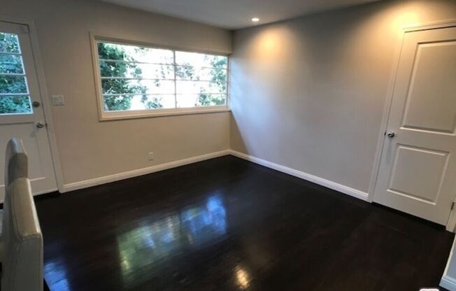 152 S SEPULVEDA BLVD