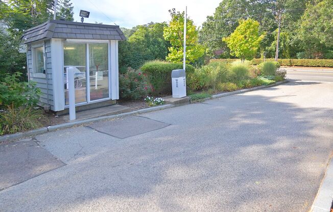 2 beds, 1 bath, 1,050 sqft, $2,400, Unit 59-2