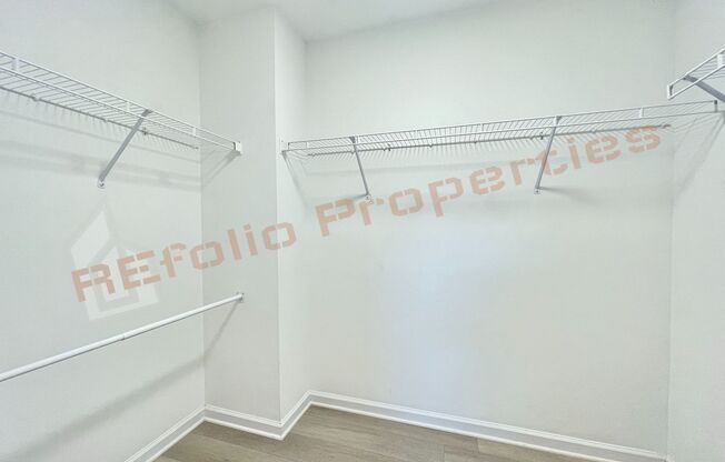 3 beds, 2.5 baths, $1,635, Unit #510