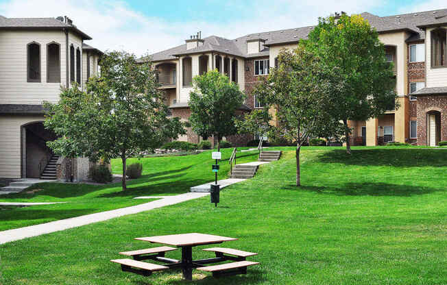 Picnic Areas at Townhomes for Rent in Thornton