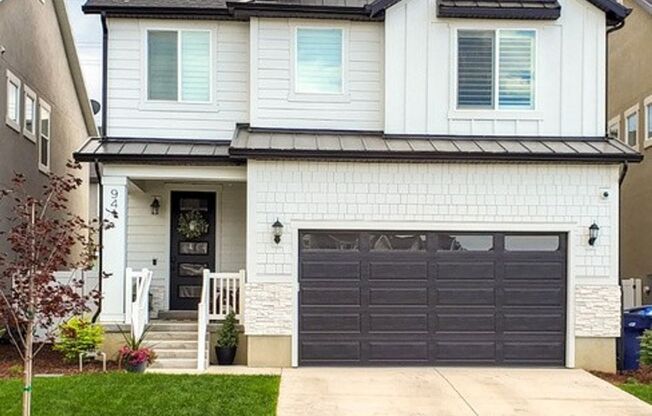 Beautiful 4 Bedroom Home, Bluffdale, 2827 sq ft, $3200/month, Updated