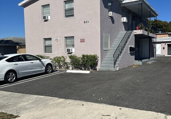 821 14 ST