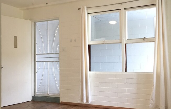 Varsity Apartments