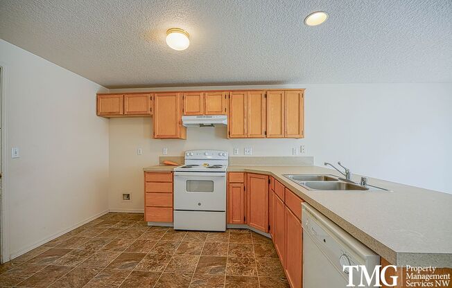 Large Beautiful 4 Bedroom Home w/ Loft & Upstairs Laundry Room!