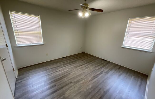 3 beds, 1 bath, $1,200