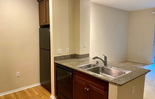 1 bed, 1 bath, $2,400