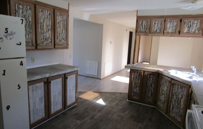 4 beds, 2 baths, $1,200, Unit Lot 88