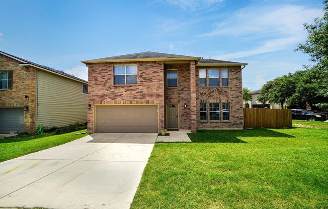 Stunning 4-Bedroom, 2.5-Bathroom Home in Live Oak - Realtor Commission: $500
