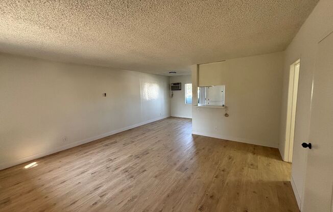 BV91-915 Mount Olive Dr. Duarte, CA 91010