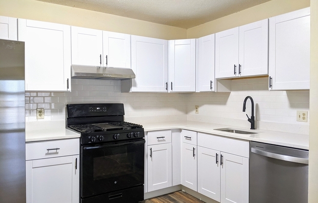 26 KENMAR DR