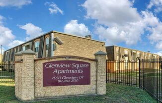 Glenview Square Apartments