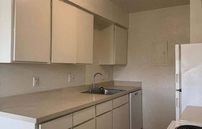 1 bed, 1 bath, 660 sqft, $1,315, Unit OPA-333