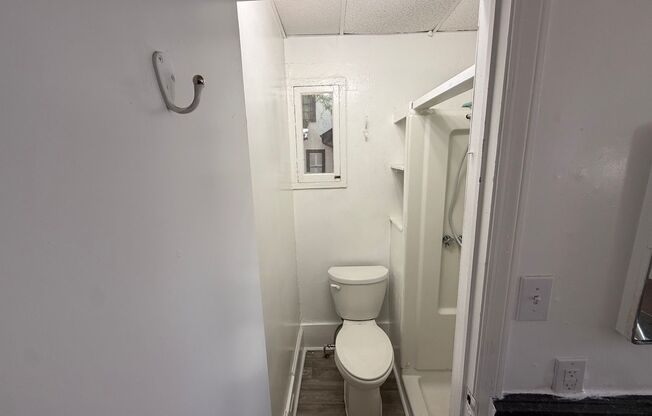 1000 Glenwood Ave Triplex