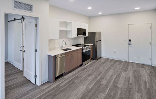 1 bed, 1 bath, 580 sqft, $1,465, Unit 203