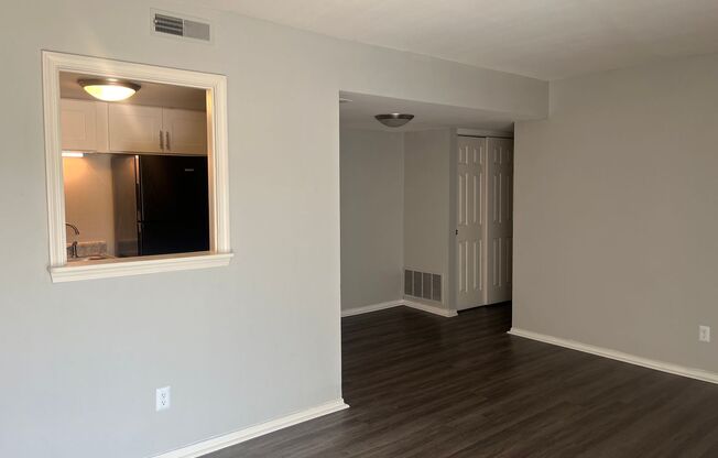 2 beds, 1 bath, 725 sqft, $1,338, Unit 534 - 8