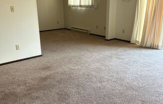 2 beds, 1.5 baths, $1,400