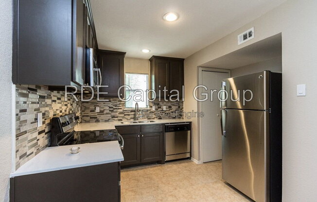 2 beds, 2 baths, 732 sqft, $1,280, Unit 224