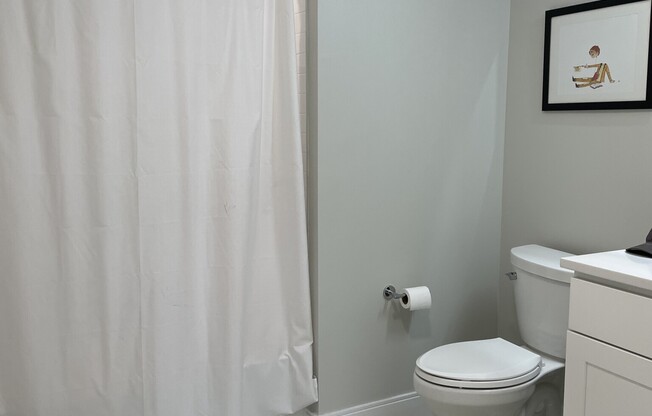 2 beds, 2 baths, 924 sqft, $4,050, Unit 406