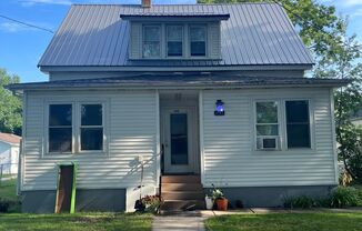 1111 9th Ave N