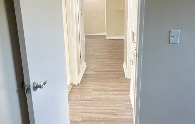 2 beds, 1 bath, 896 sqft, $1,895, Unit 101