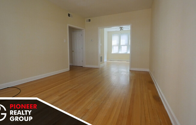 550 W Aldine Ave