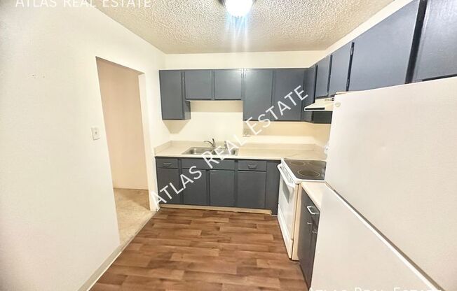 1 bed, 1 bath, 660 sqft, $875