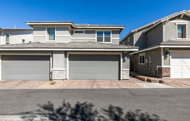 3 beds, 2.5 baths, $1,895