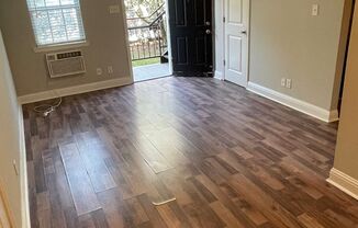 Renovated 1BD/1BA 2 Blocks Off St Charles Ave