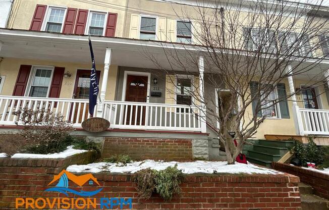 211 CLAY ST