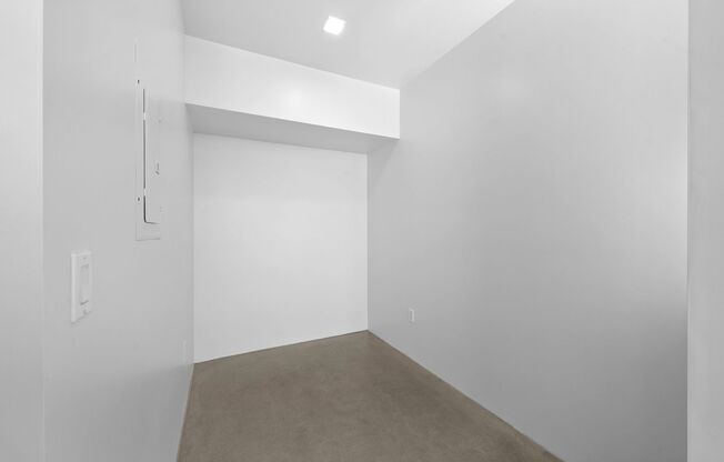 Studio, 1 bath, 308 sqft, $2,300