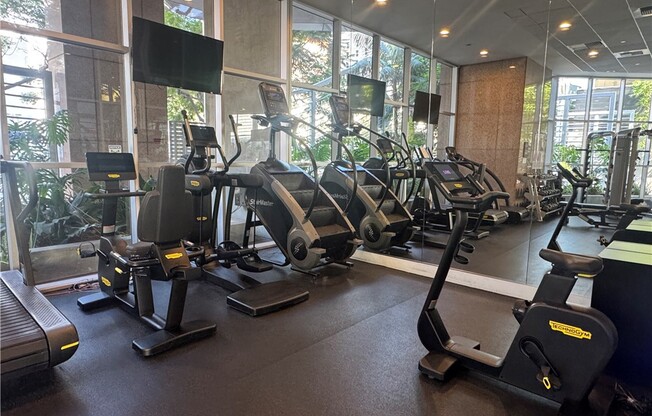 2 beds, 2 baths, 1,320 sqft, $4,100, Unit 2203