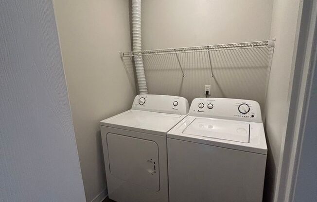 3 beds, 2.5 baths, 1,636 sqft, $1,379, Unit 729