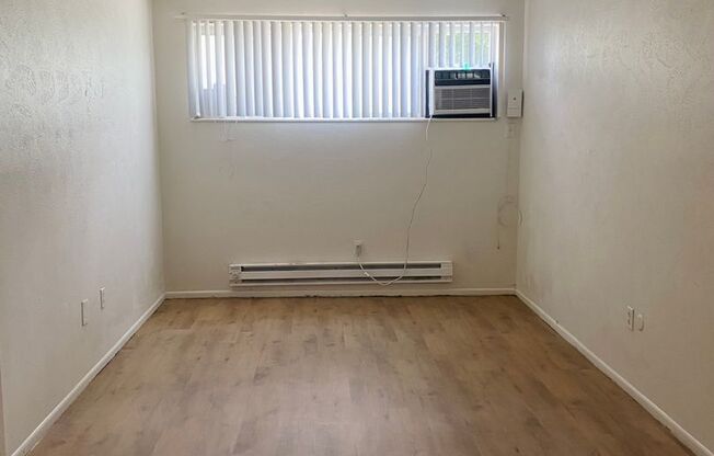 1 bed, 1 bath, 600 sqft, $1,050, Unit 16A