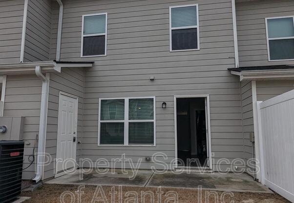 4443 PINSCHER ST