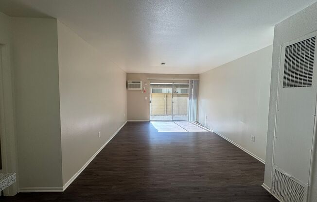 1 bed, 1 bath, 713 sqft, $2,075, Unit A113