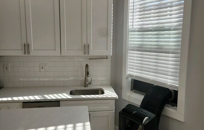 149 PEACHTREE CIR NE