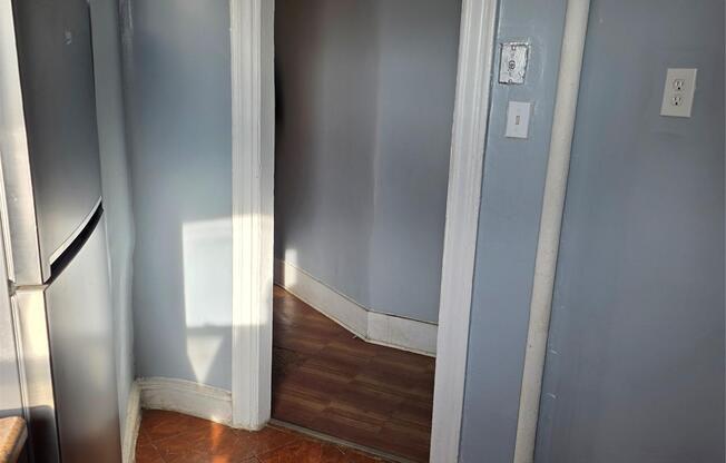 2 beds, 1 bath, 700 sqft, $3,104, Unit 4F