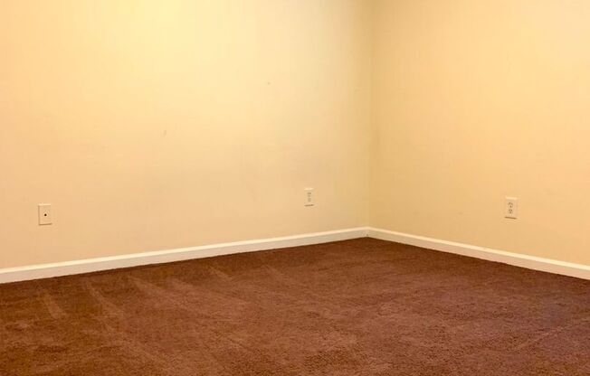 1951 Rock Ledge Court Auburn, AL 36832