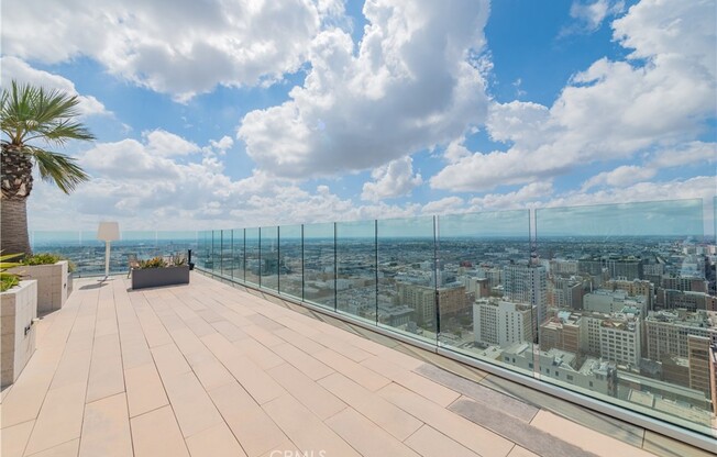 1 bed, 1 bath, 711 sqft, $2,800, Unit 1414