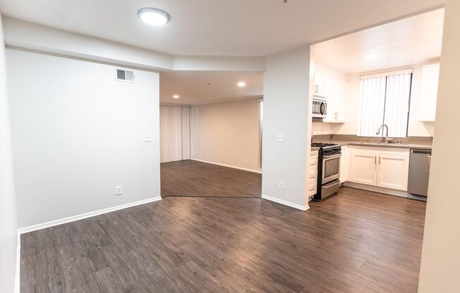 1 bed, 1 bath, 850 sqft, $2,448, Unit 104