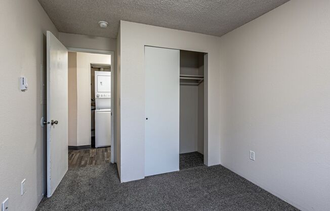 2 beds, 1 bath, 980 sqft, $1,645