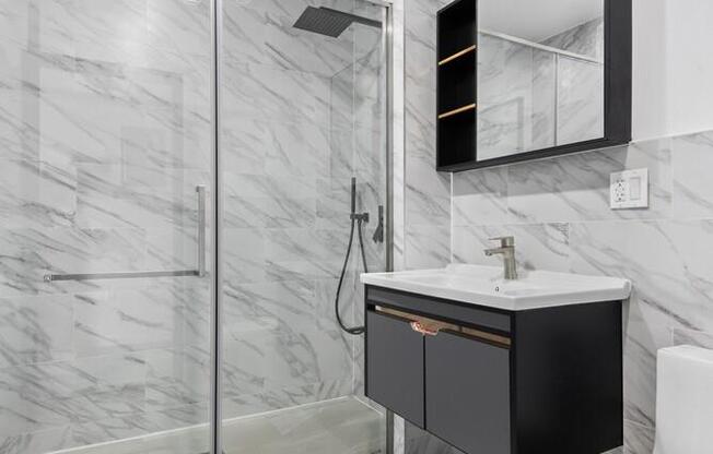 4622 FT HAMILTON PKWY