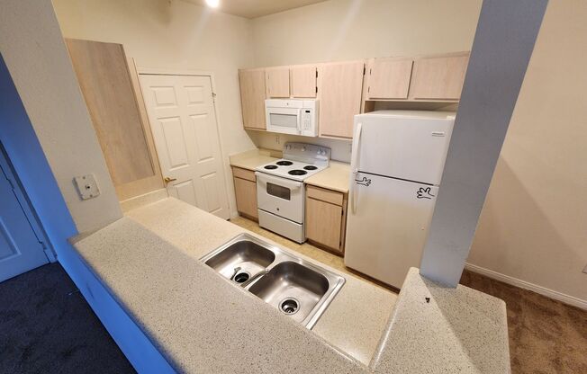 2 beds, 2 baths, $1,430